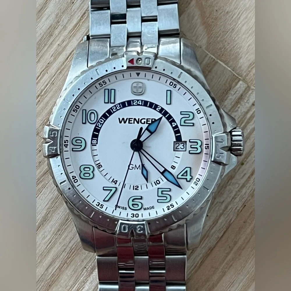 Wenger Men’s Watch Large White Dial Stainless Steel Bracelet Date Window 24 Hour